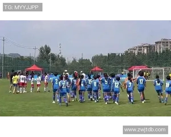 足球明星的训练秘诀揭秘如何提升球技与比赛表现 足球明星的训练秘诀揭秘如何提升球技与比赛表现