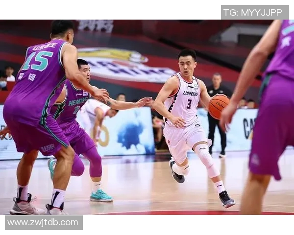 成都篮球队与南京篮球队赛后复盘分析球员个人能力表现与战术执行 成都篮球队与南京篮球队赛后复盘分析球员个人能力表现与战术执行