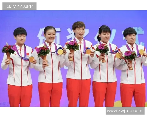 杭州亚运会乒乓球队展现卓越团队协作精神与默契配合的精彩表现