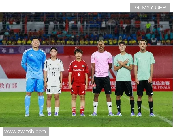 曾在日本赛场闪耀的足球明星们的传奇故事 曾在日本赛场闪耀的足球明星们的传奇故事